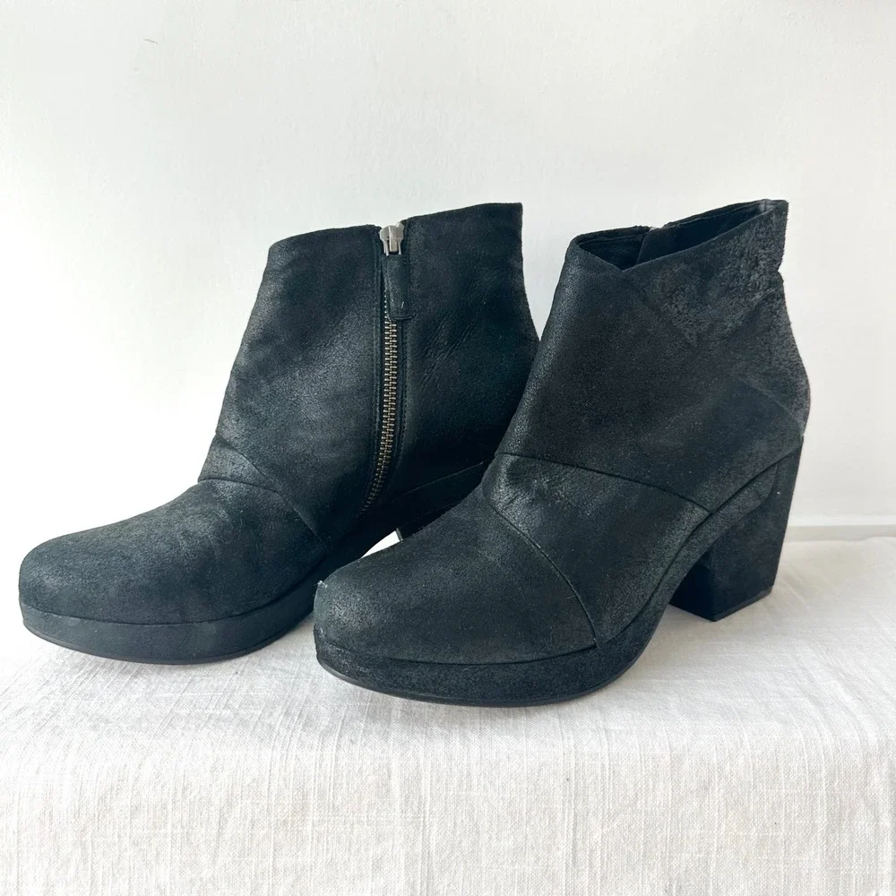Eileen Fisher Black Suede Platform Block Heel Ankle Boots‎ Women's Size 10